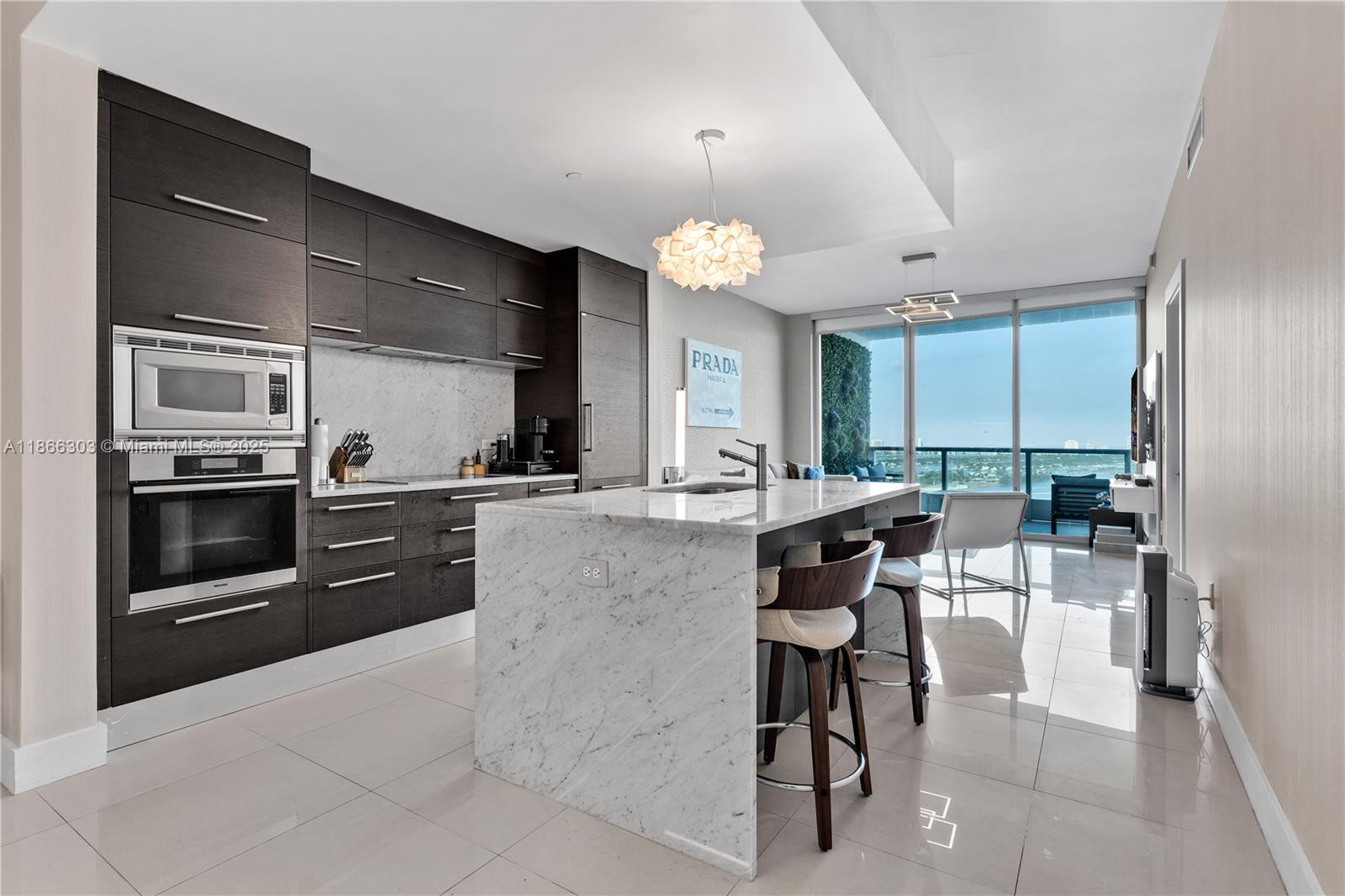 900 Biscayne Blvd #3003, Miami FL 33132
