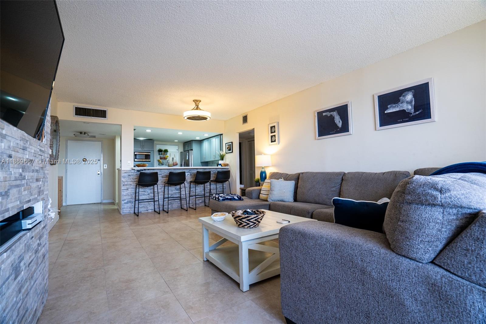 Property photo # 2