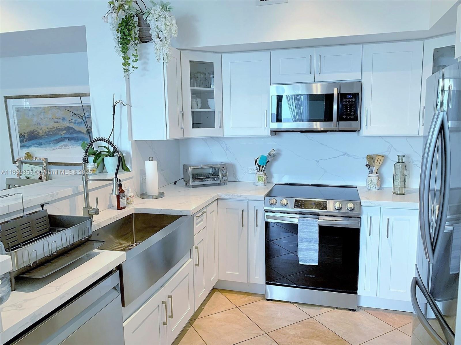 Property photo # 9