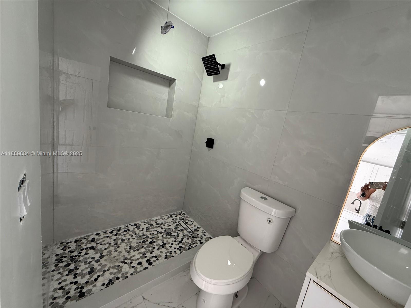 Property photo # 6