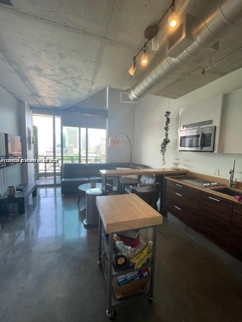 690 SW 1st Ct #1713, Miami FL 33130