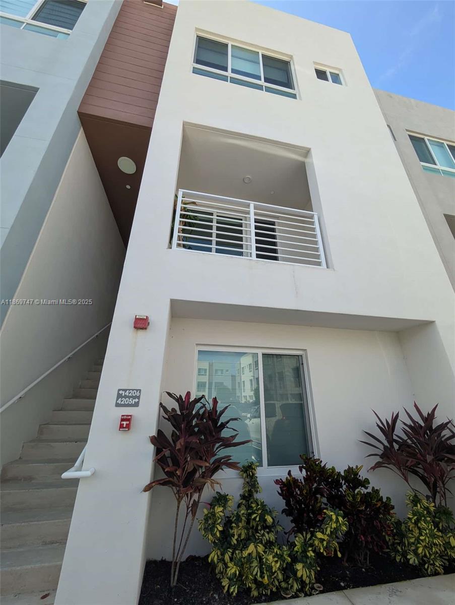 Property photo # 0