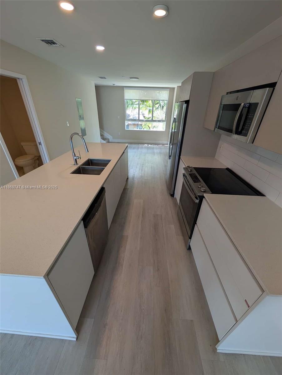 Property photo # 7
