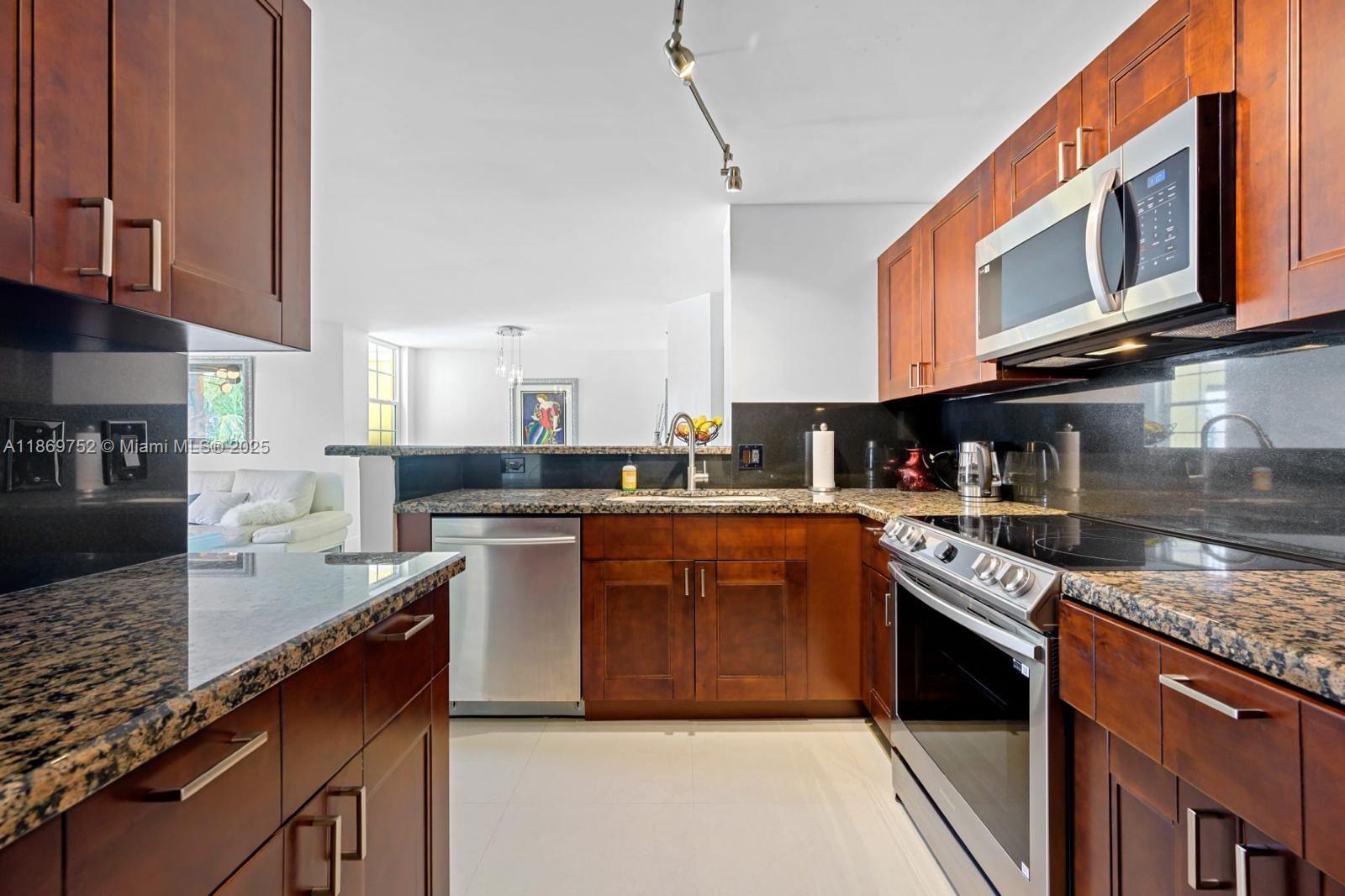 Property photo # 9