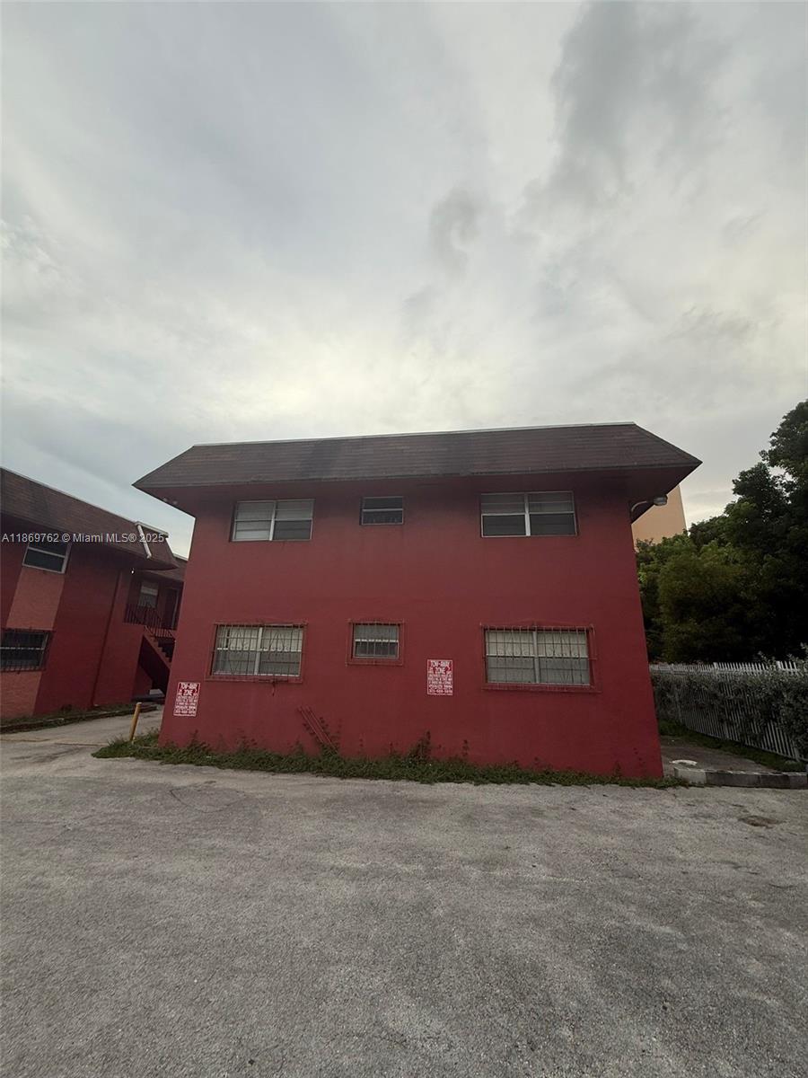 Property photo # 0