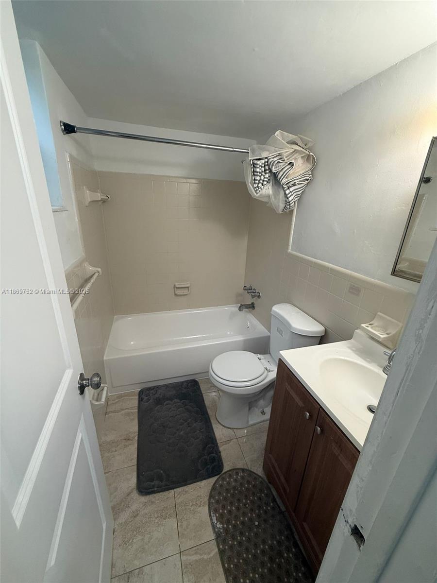 Property photo # 9
