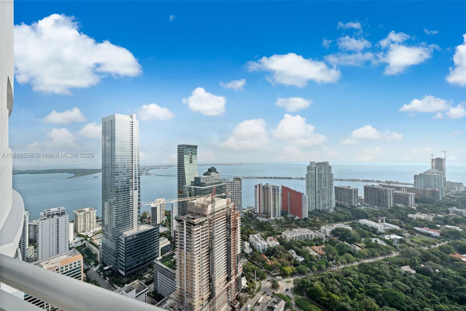 60 SW 13th St #4606, Miami FL 33130