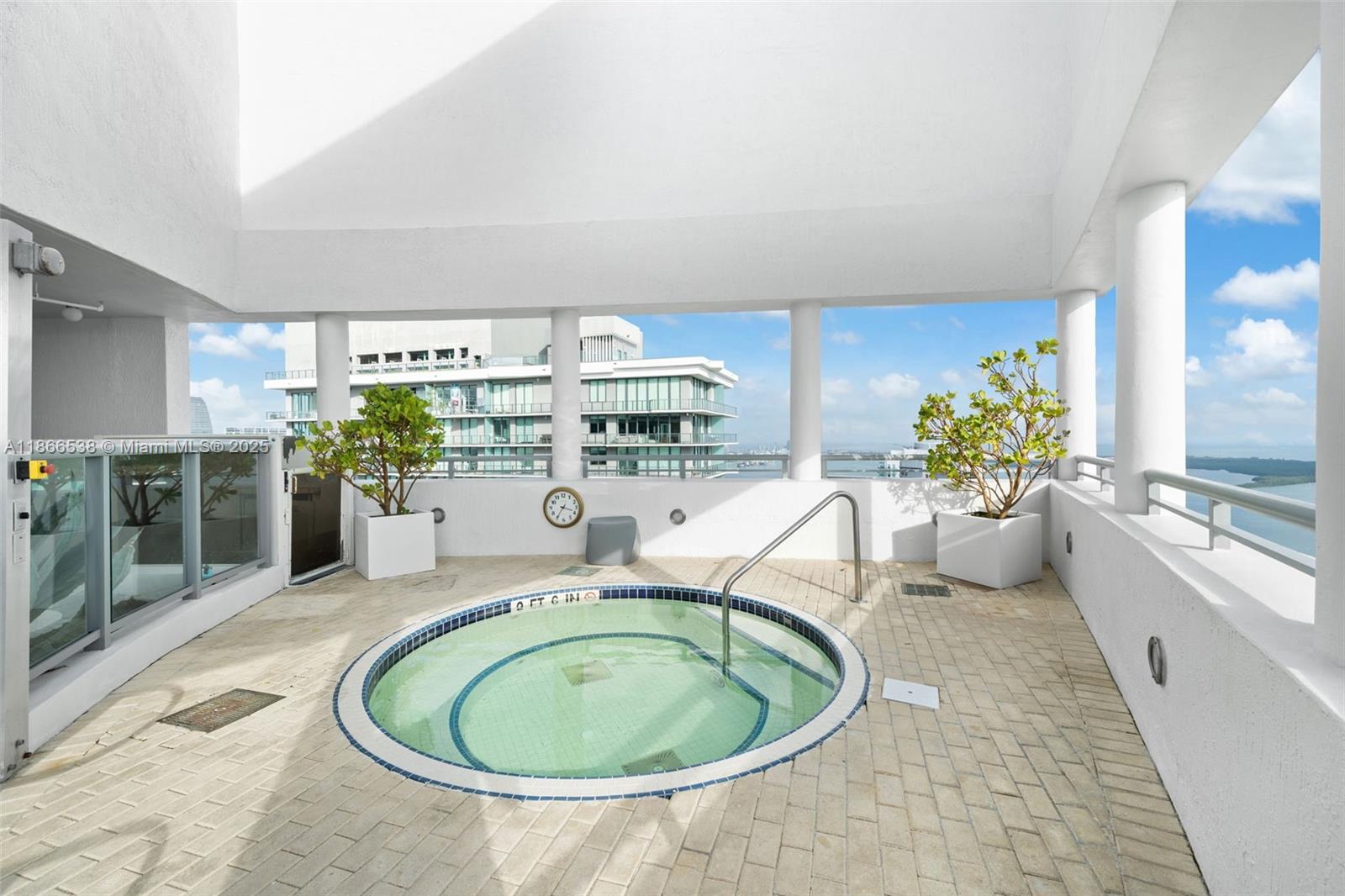 60 SW 13th St #4606, Miami FL 33130