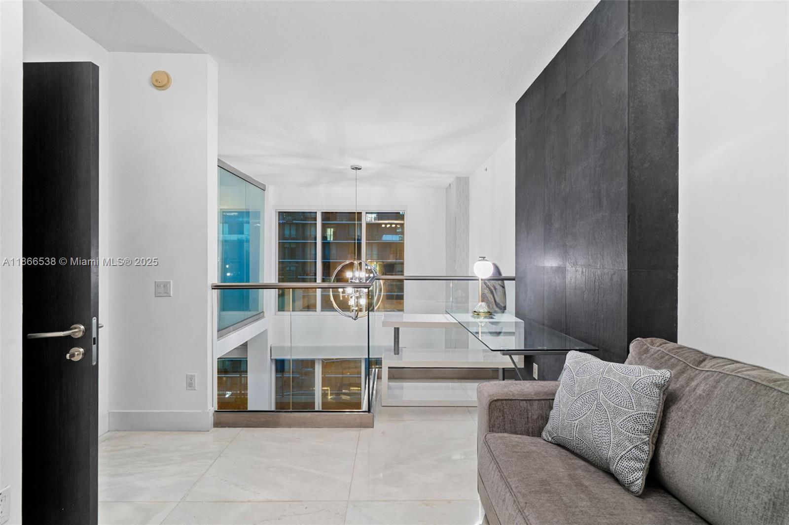 60 SW 13th St #4606, Miami FL 33130