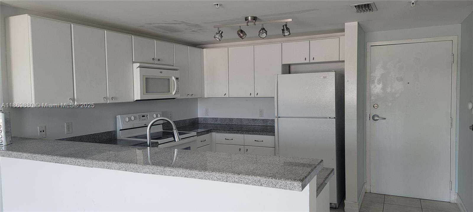 Property photo # 8