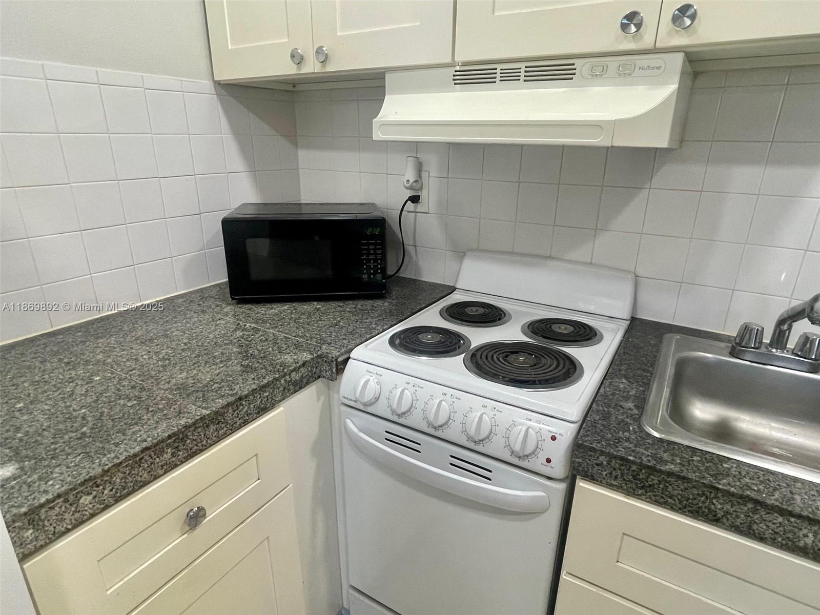 Property photo # 9