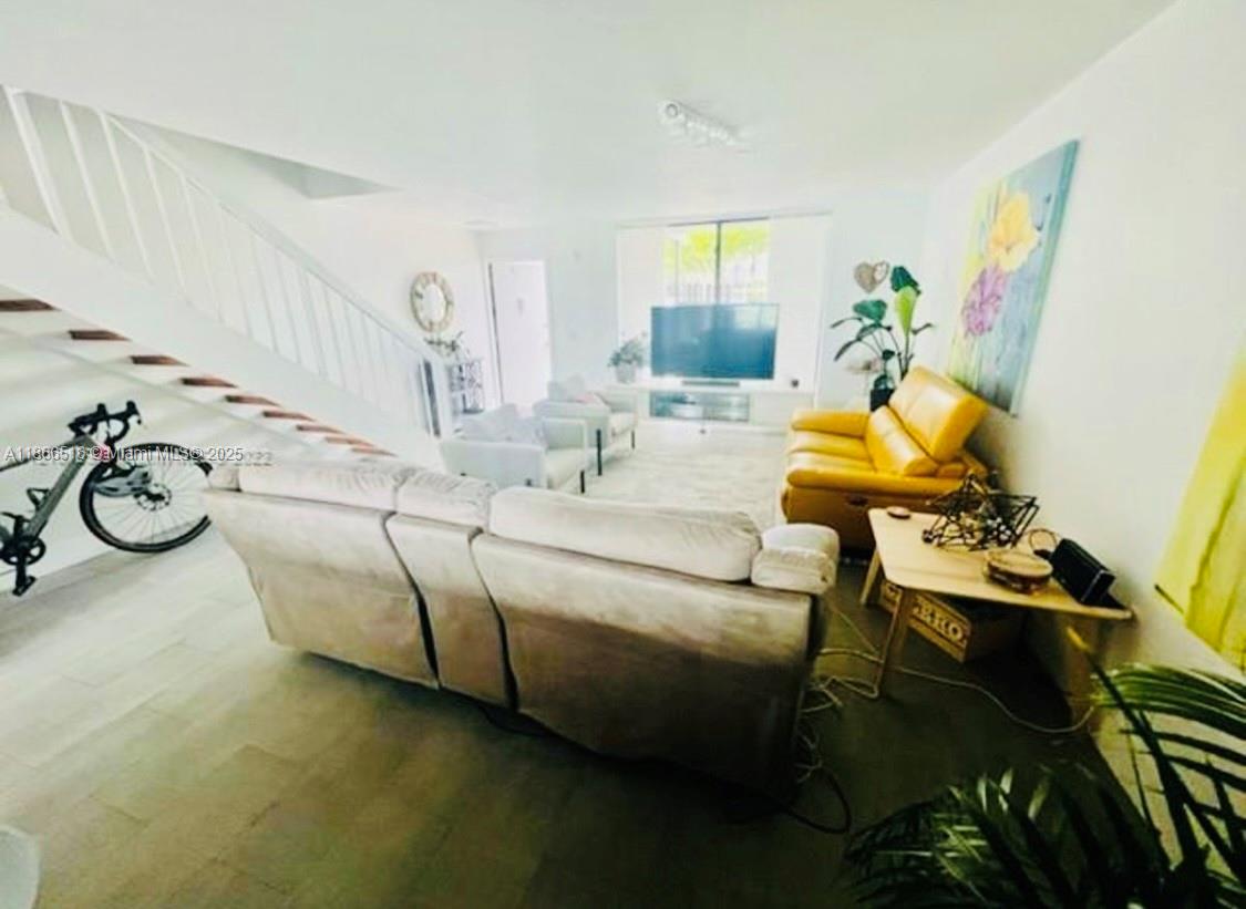 Property photo # 2