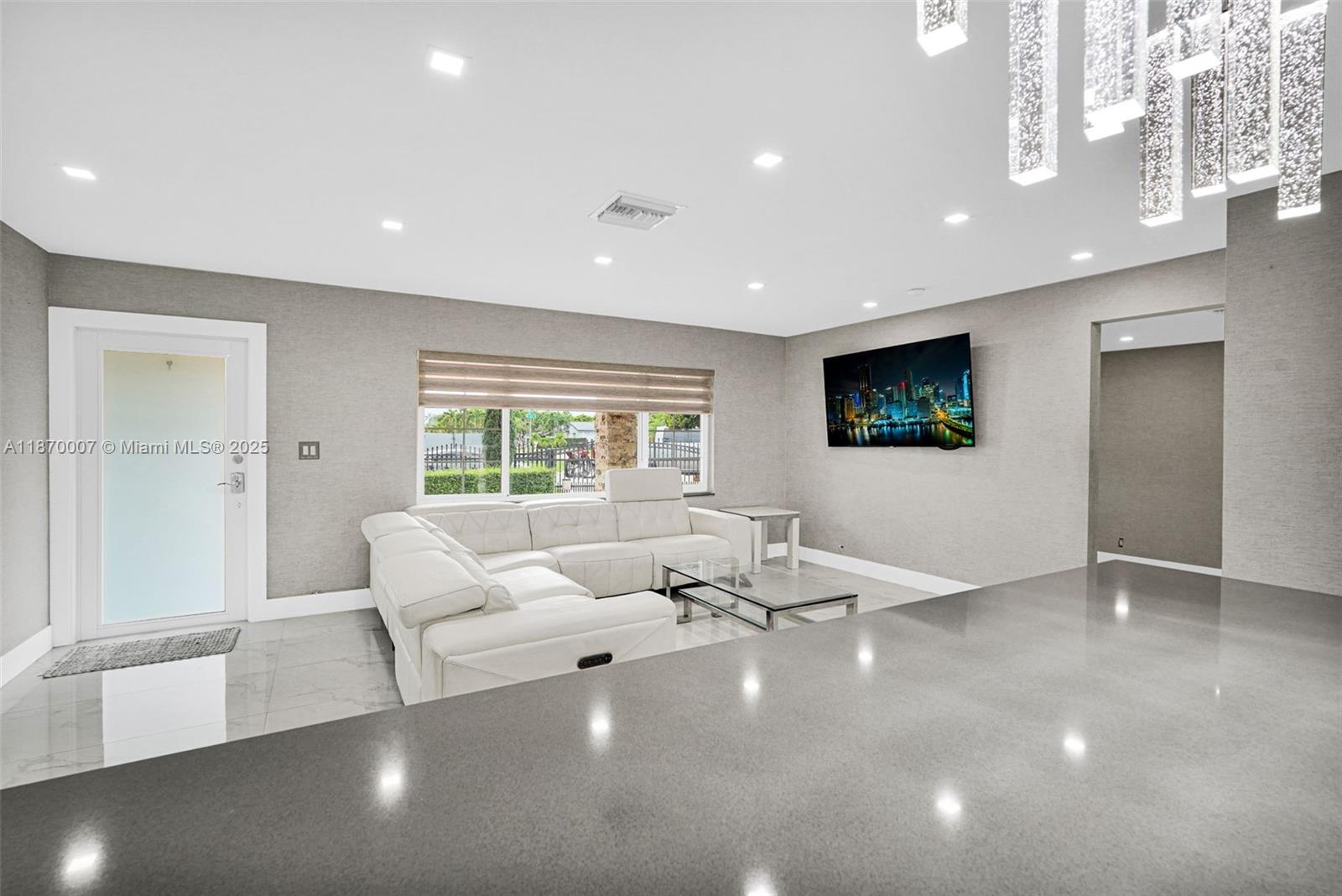 Property photo # 2