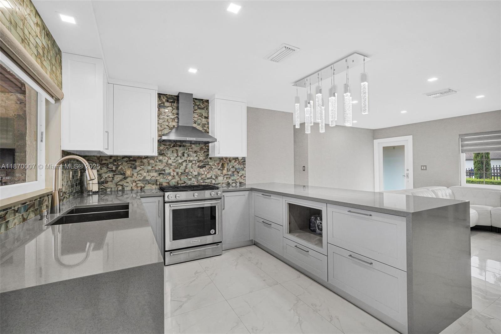 Property photo # 8
