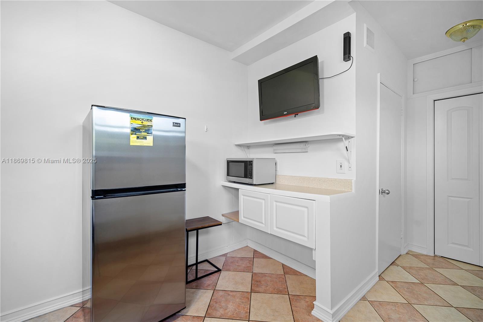 Property photo # 4