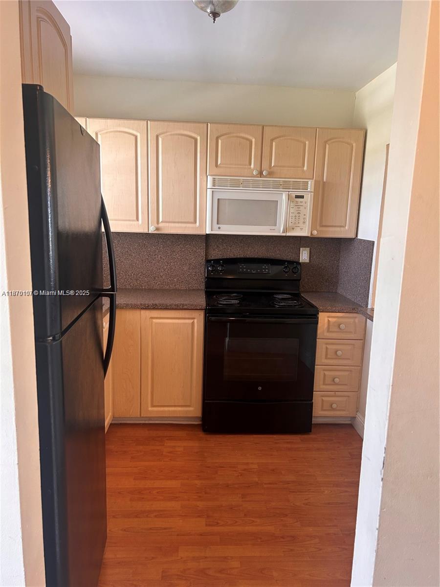 Property photo # 6