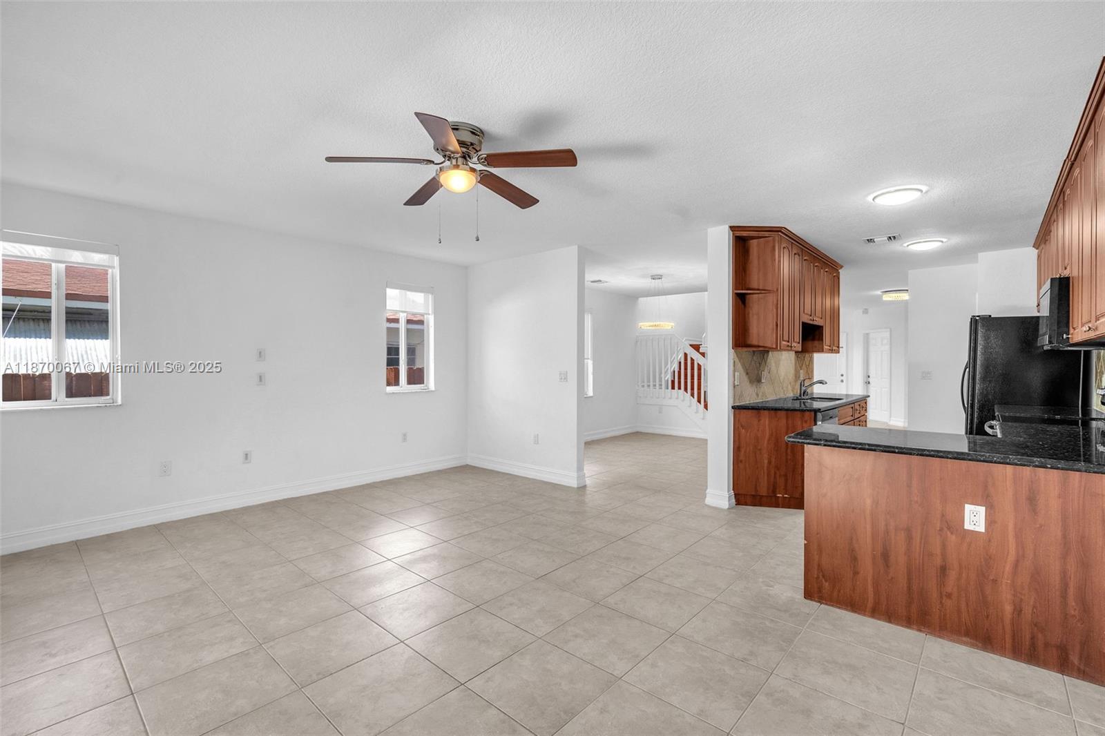 Property photo # 2