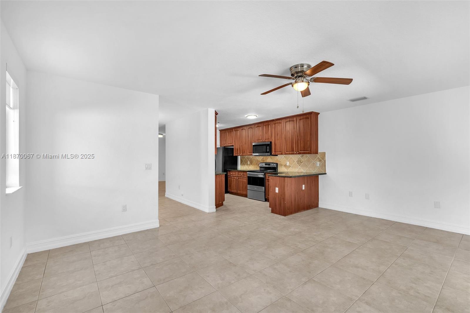 Property photo # 4