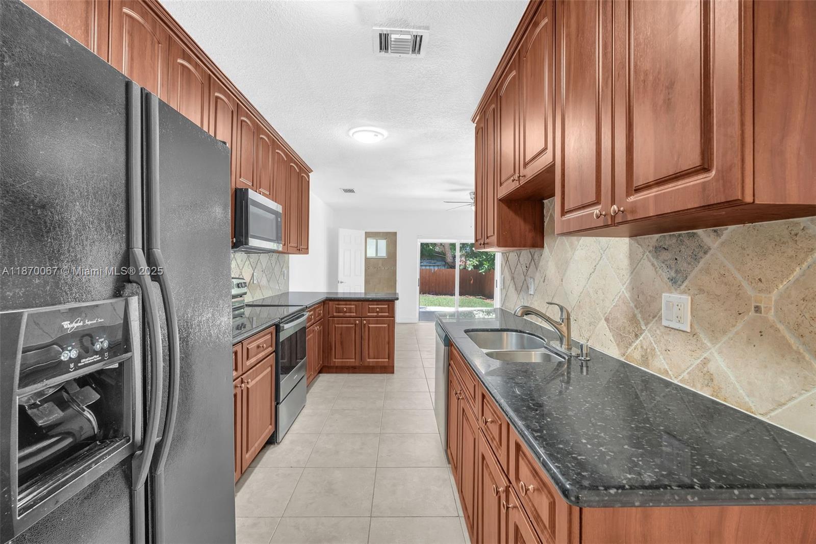 Property photo # 6