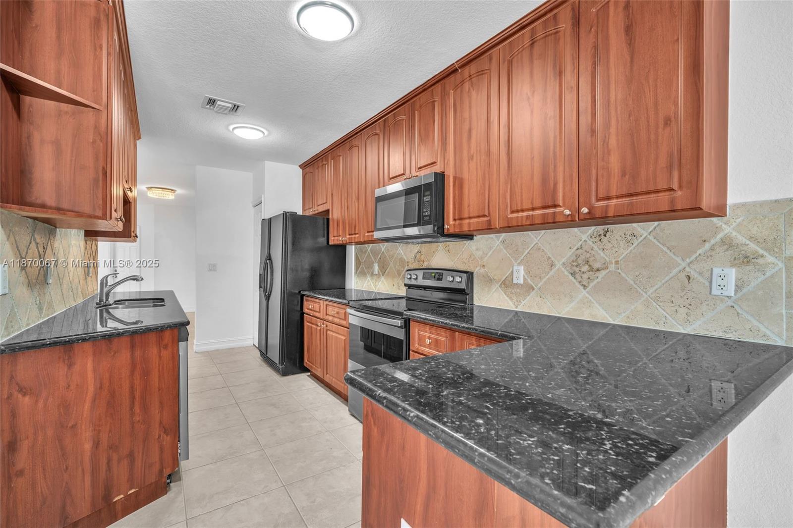 Property photo # 9