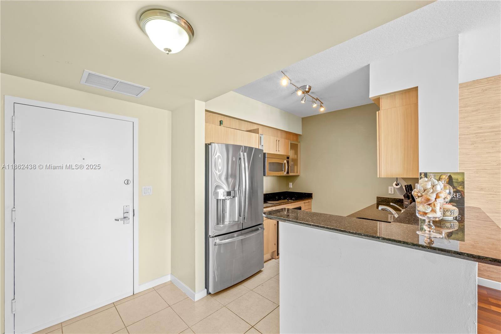 325 S Biscayne Blvd #1918, Miami FL 33131