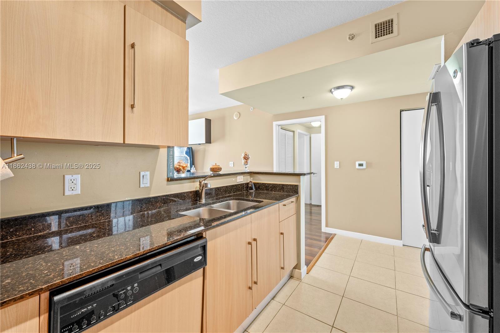 325 S Biscayne Blvd #1918, Miami FL 33131
