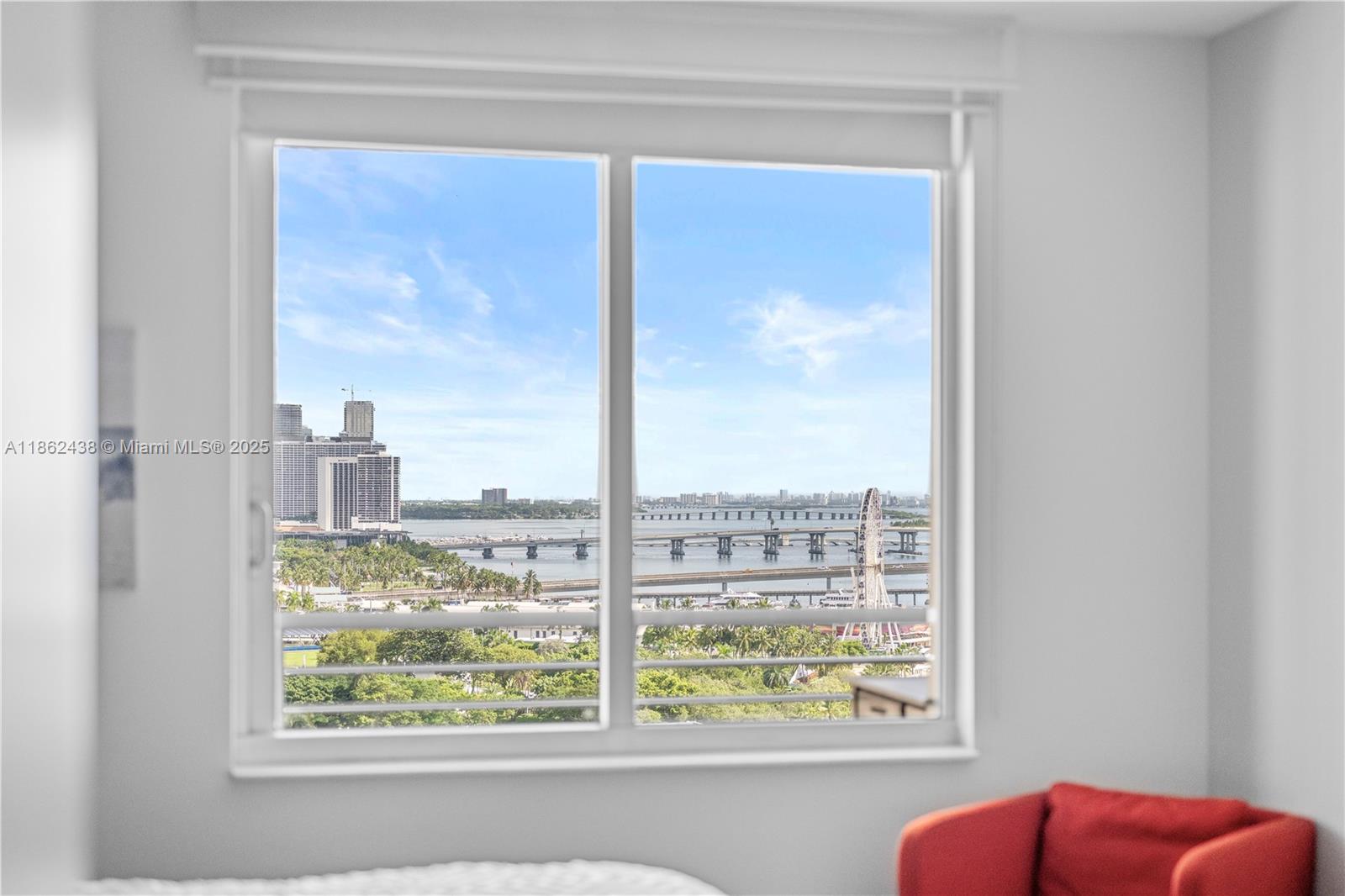 325 S Biscayne Blvd #1918, Miami FL 33131