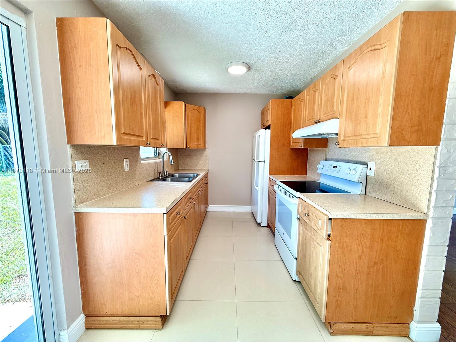 Property photo # 3
