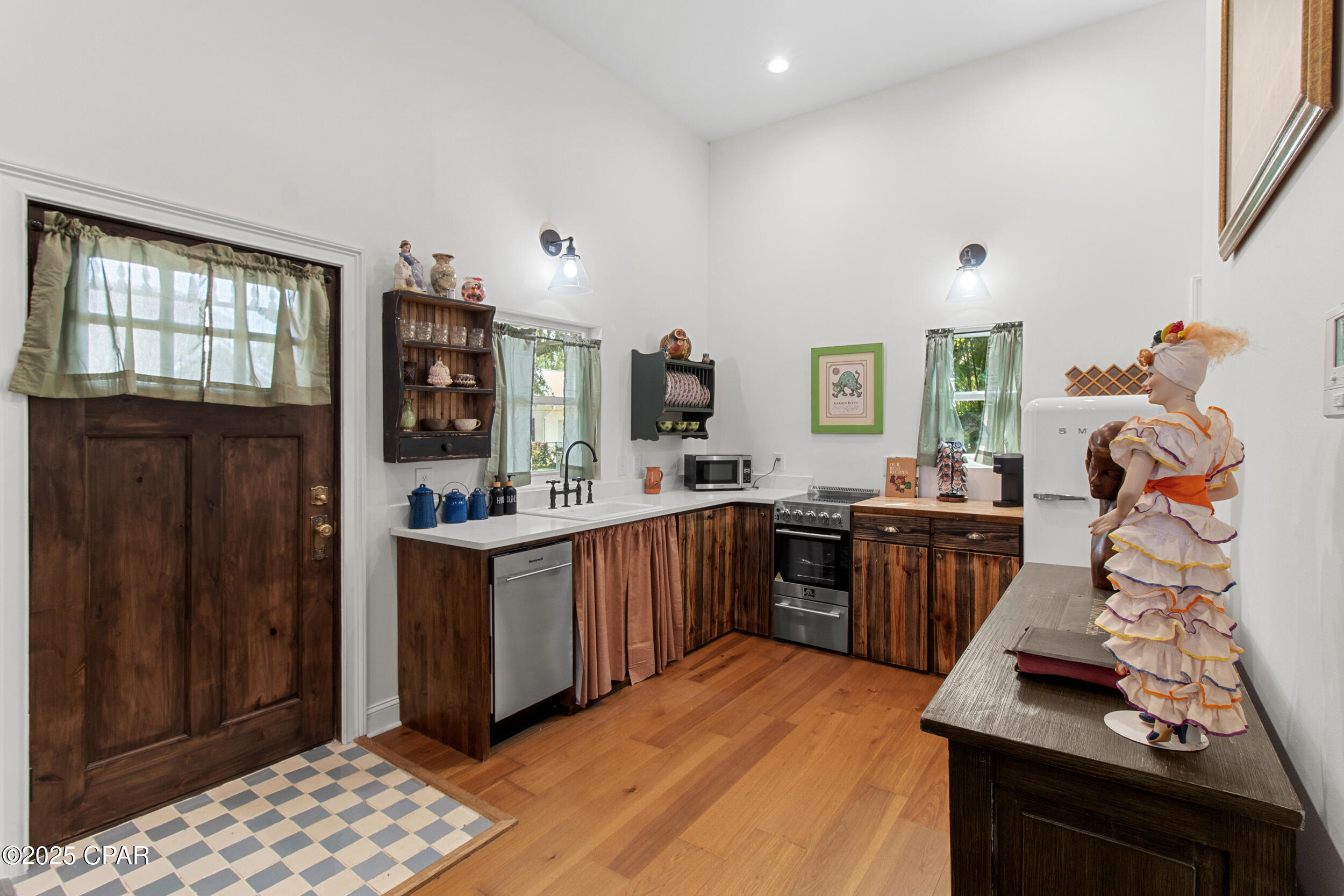 Image 14 For 710 Moore Circle