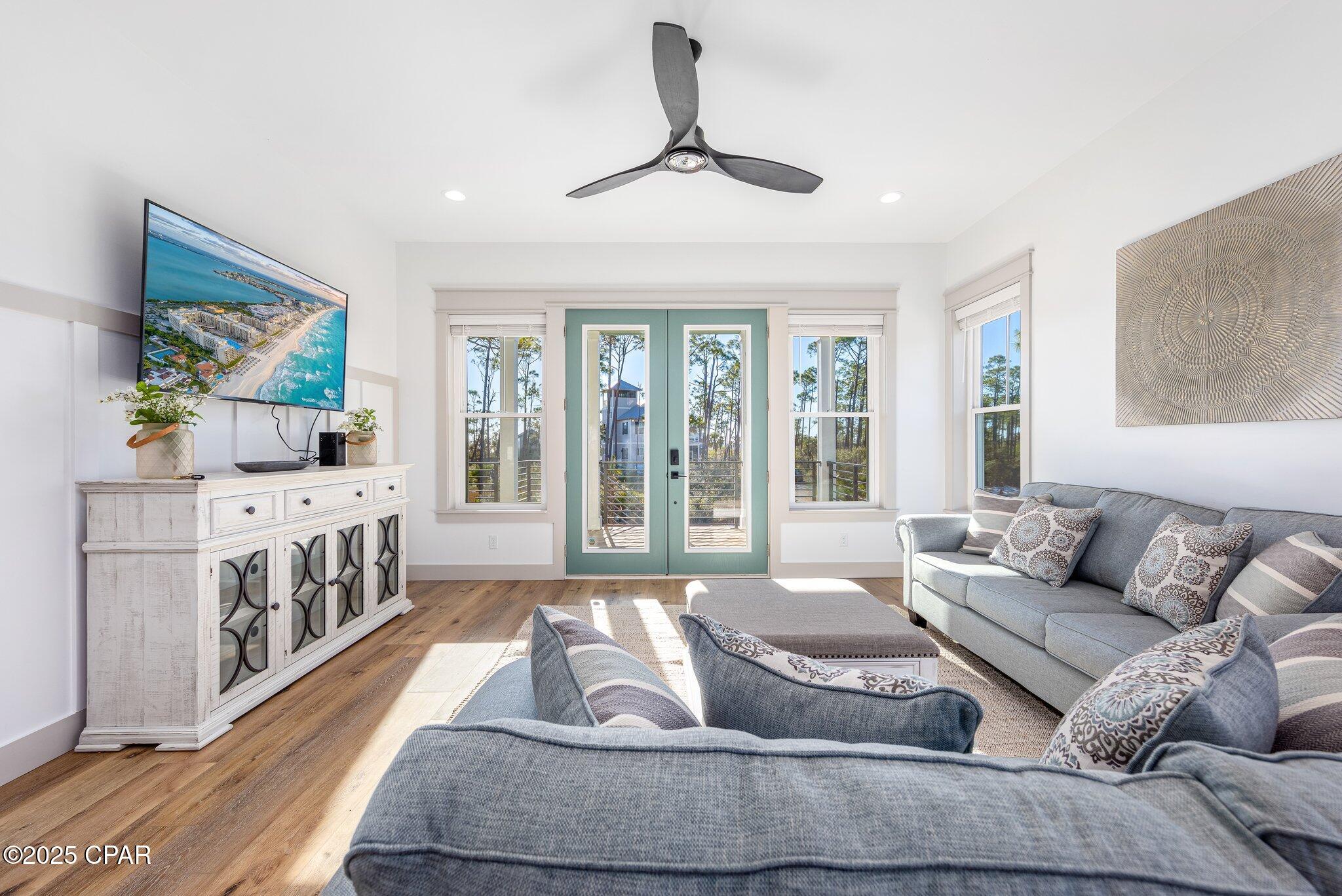 Image 3 For 214 Signal Lane