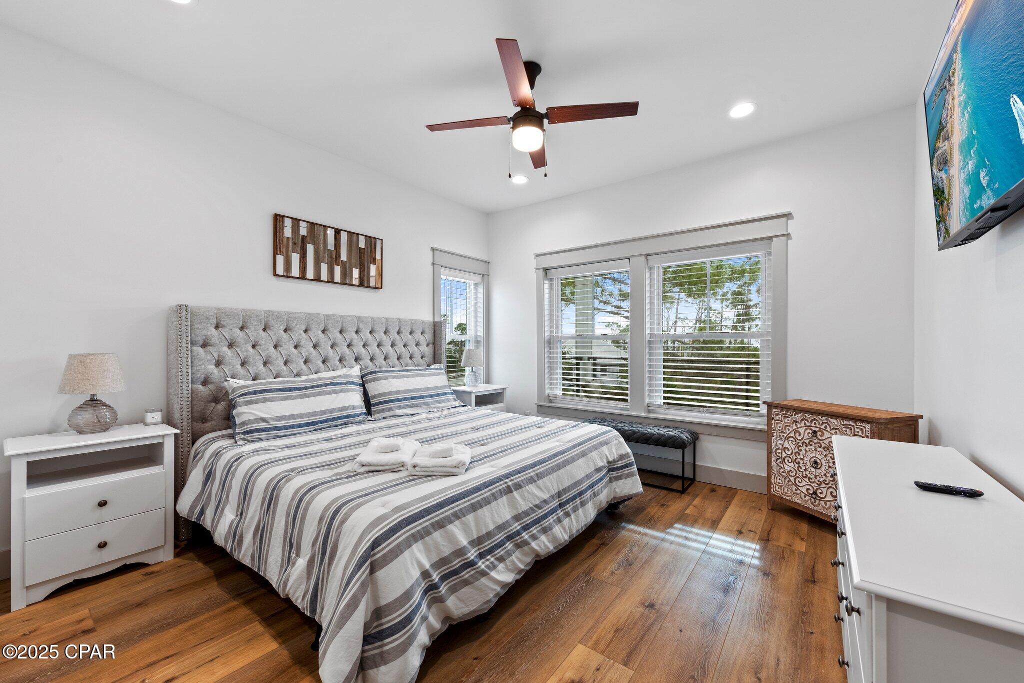 Image 36 For 214 Signal Lane