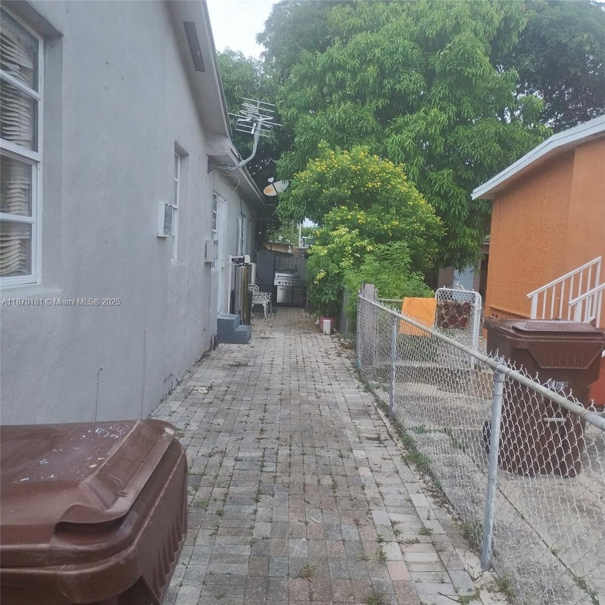 Property photo # 2