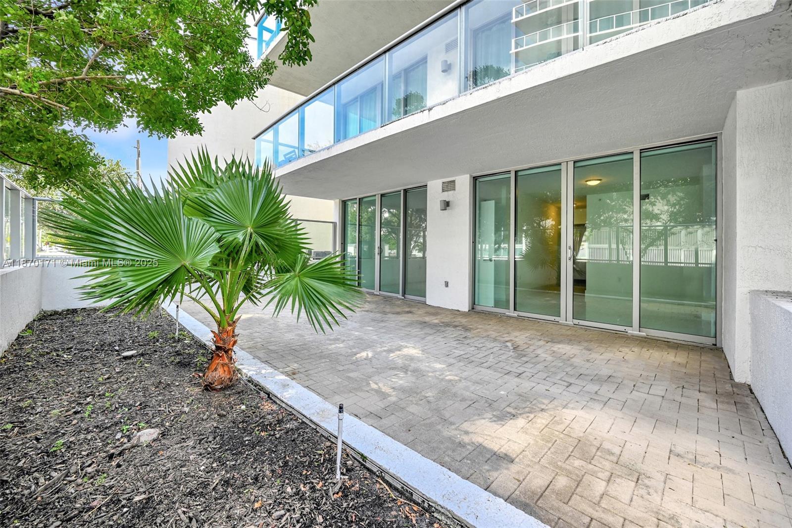 Condo for Sale in Miami Beach, FL