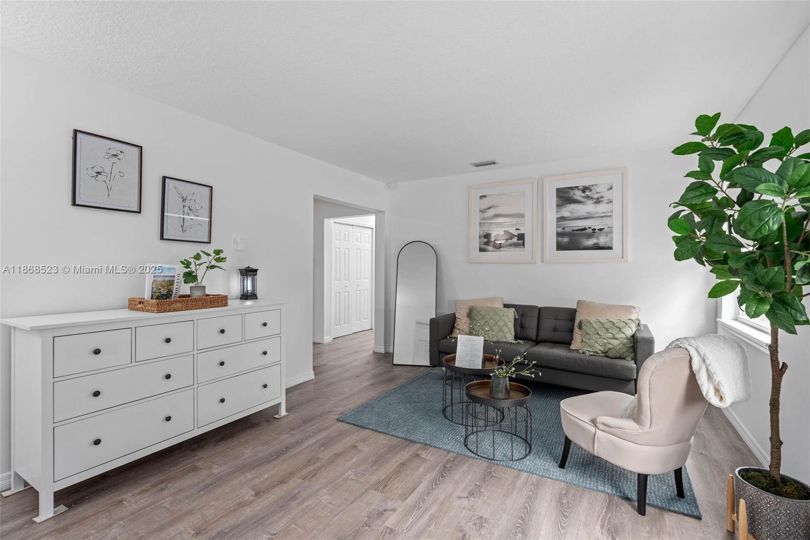 Property photo # 4
