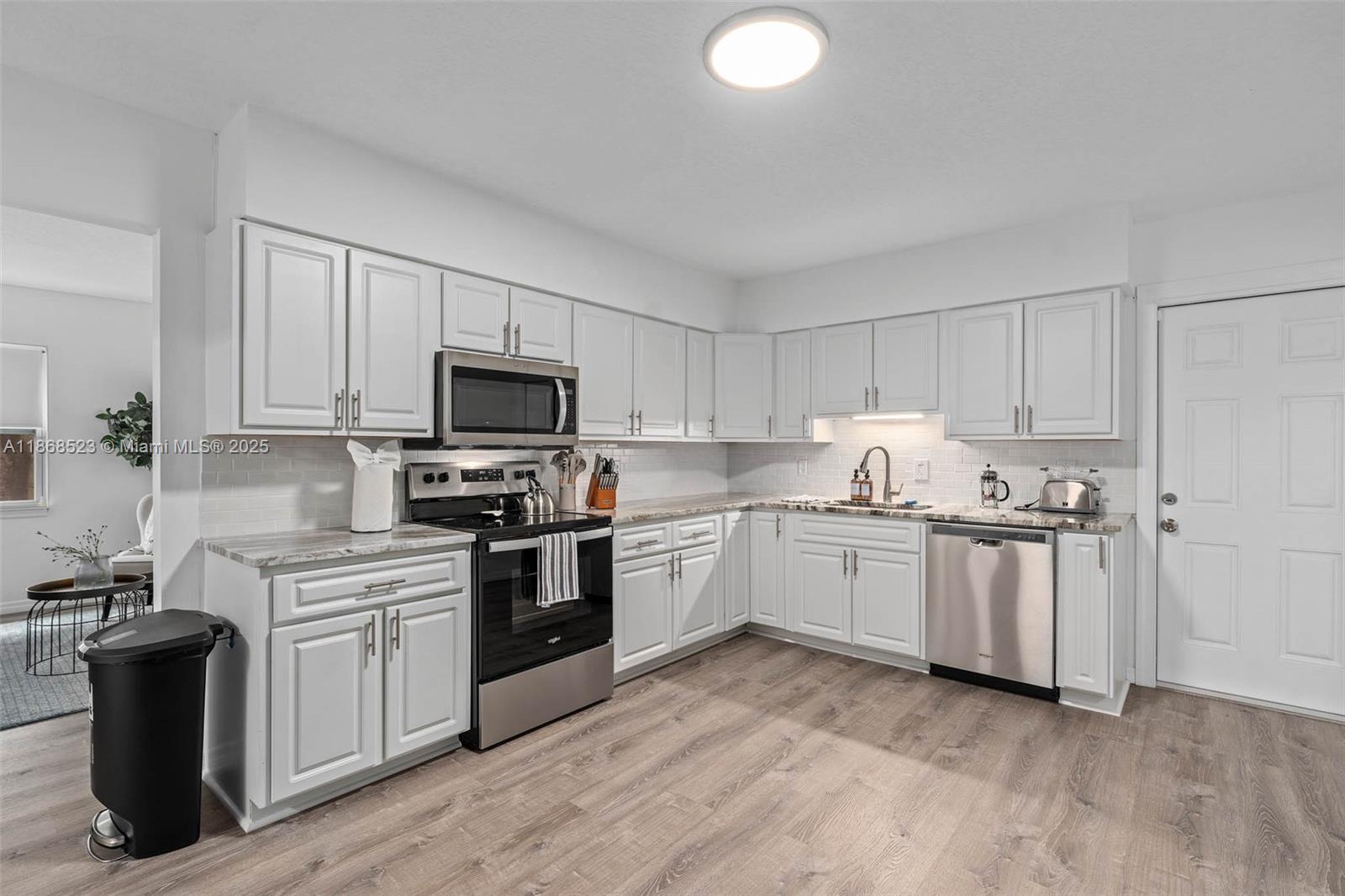 Property photo # 9