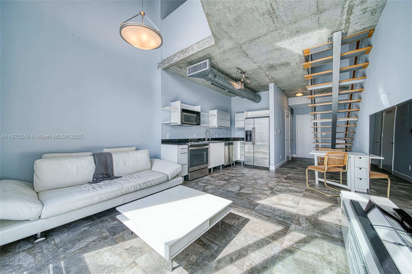 690 SW 1st Ct #1520, Miami FL 33130