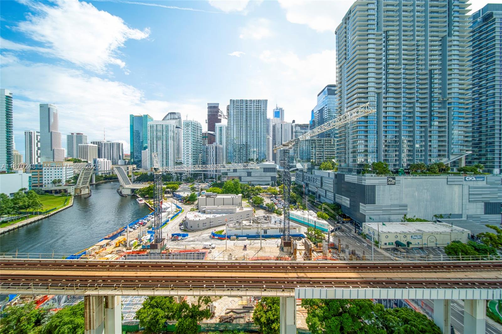 690 SW 1st Ct #1520, Miami FL 33130
