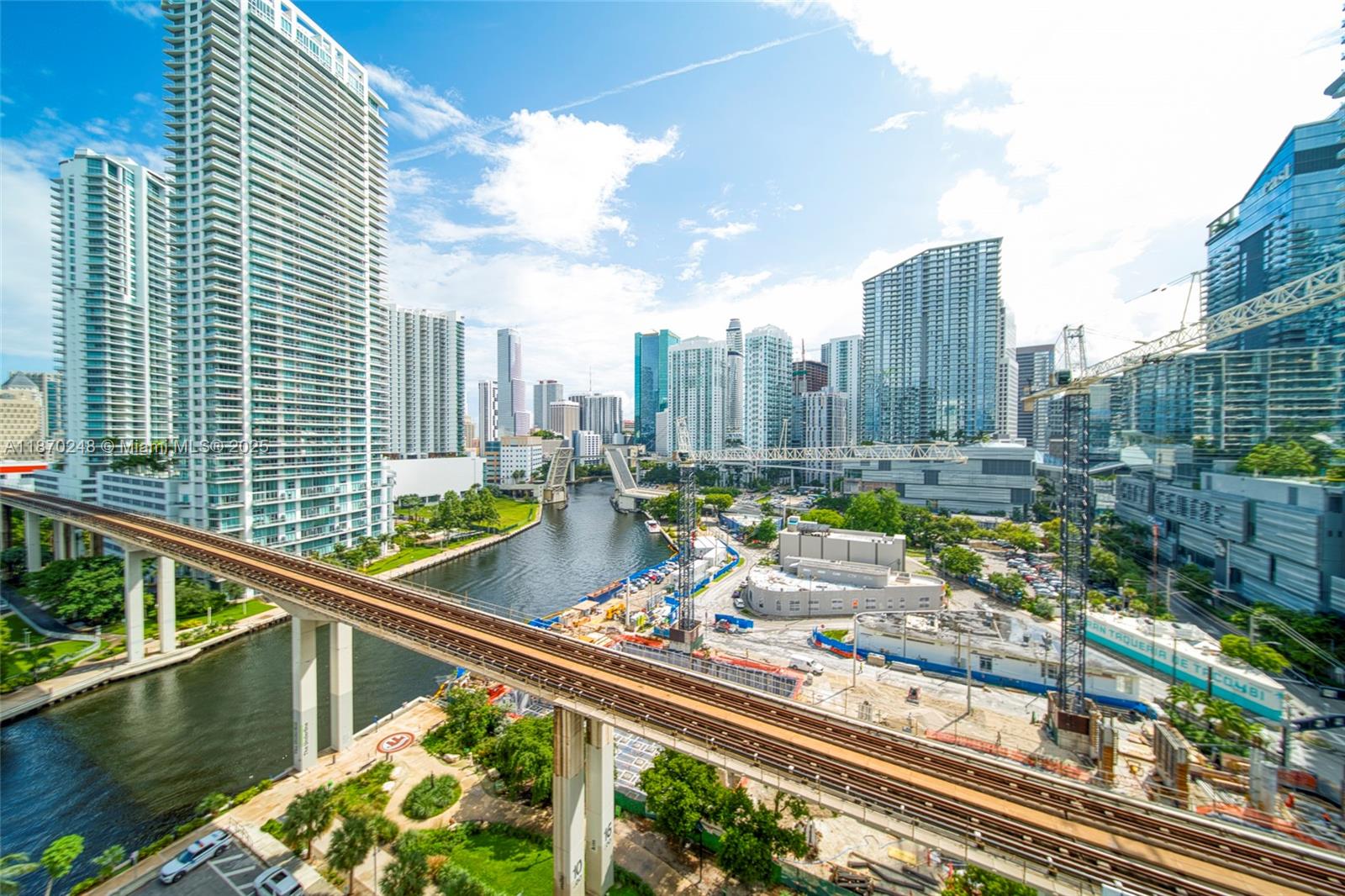 690 SW 1st Ct #1520, Miami FL 33130
