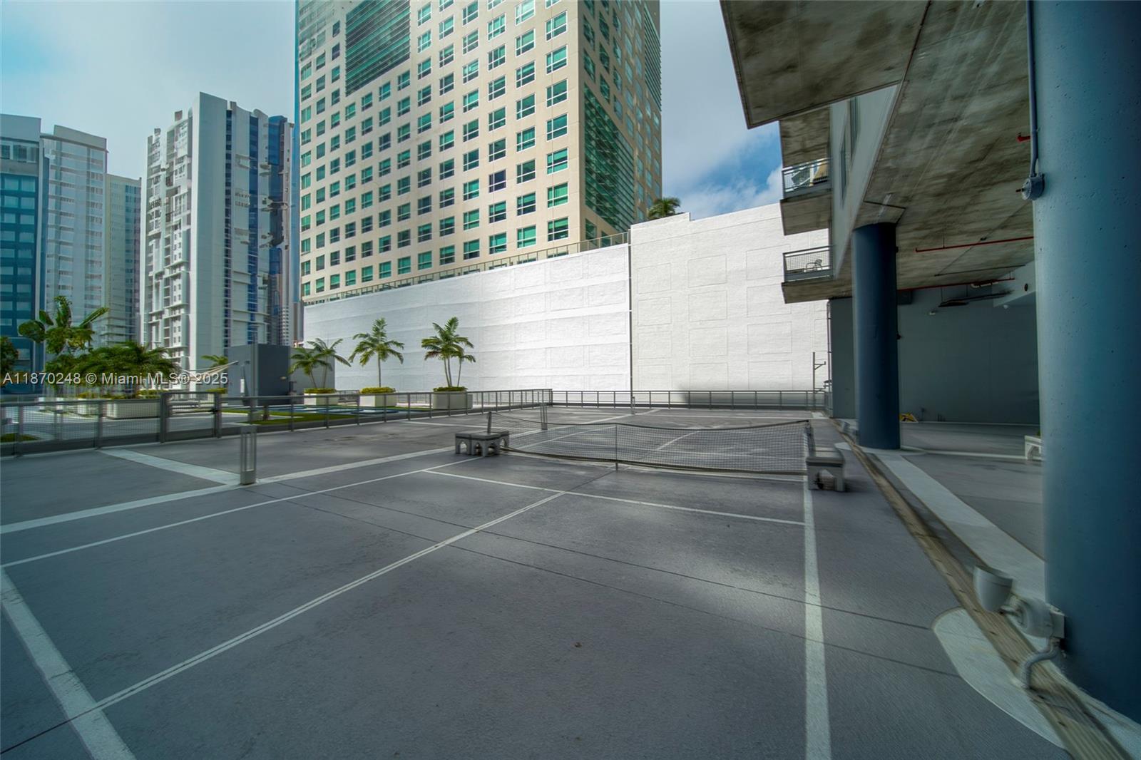 690 SW 1st Ct #1520, Miami FL 33130