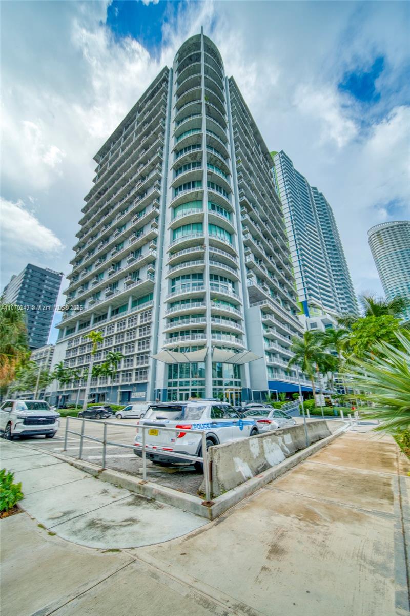 690 SW 1st Ct #1520, Miami FL 33130