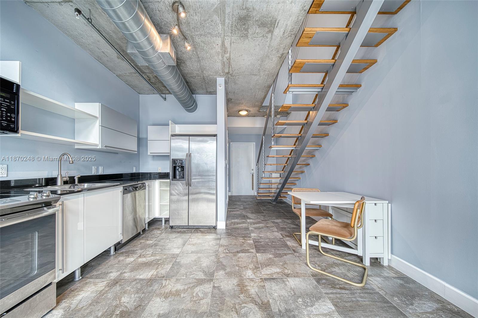 690 SW 1st Ct #1520, Miami FL 33130