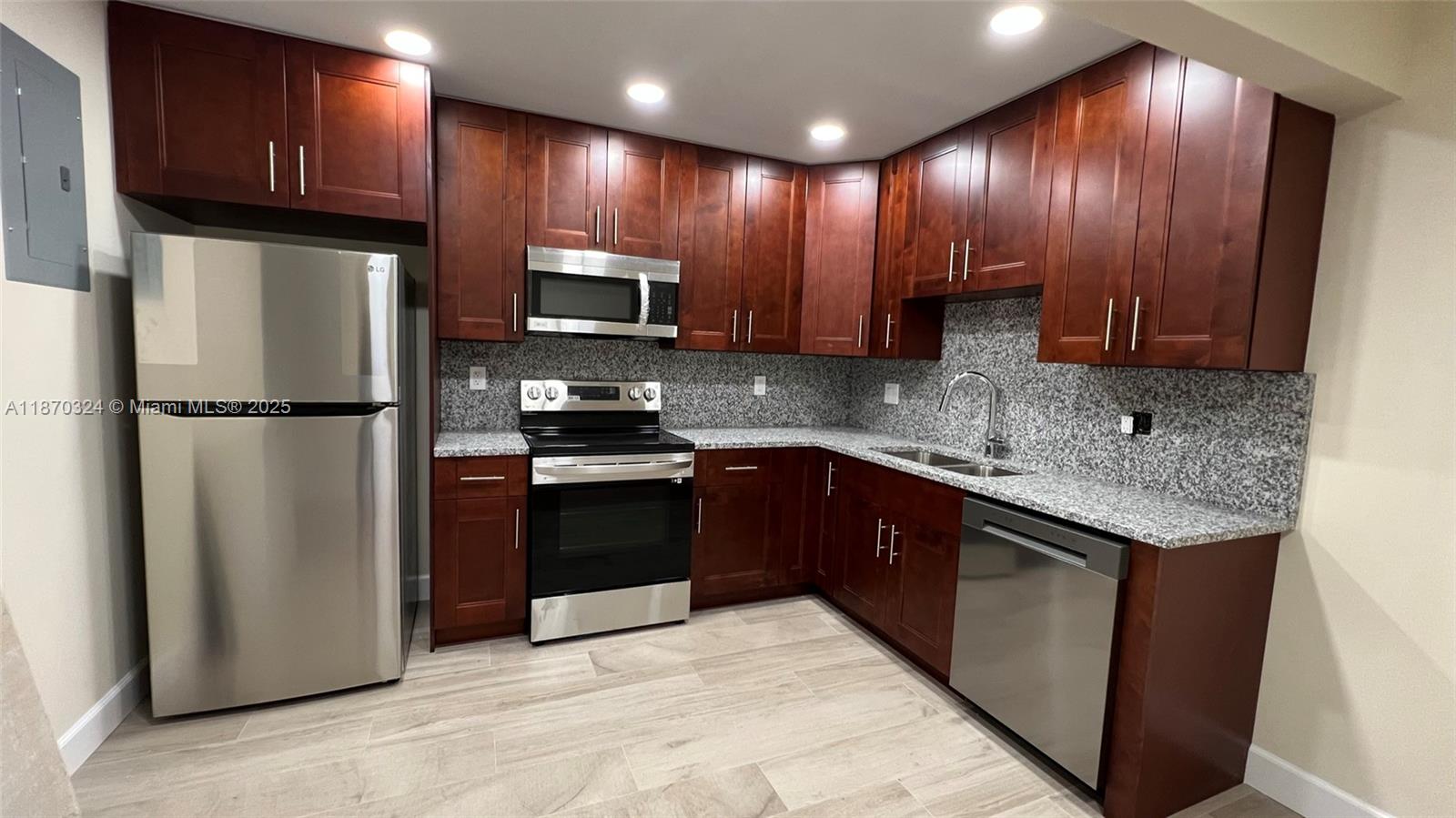 Property photo # 8