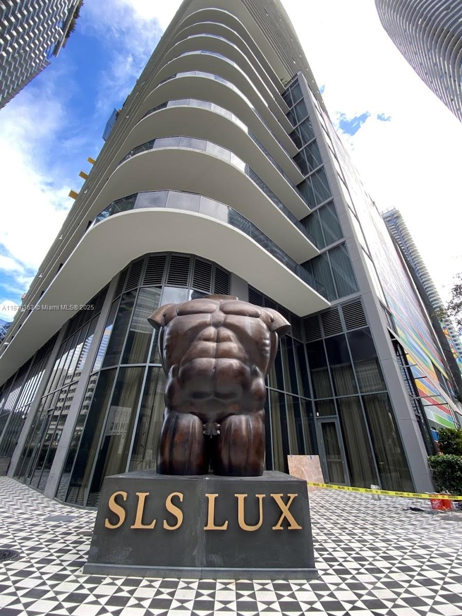 801 S Miami Ave #2008, Miami FL 33130