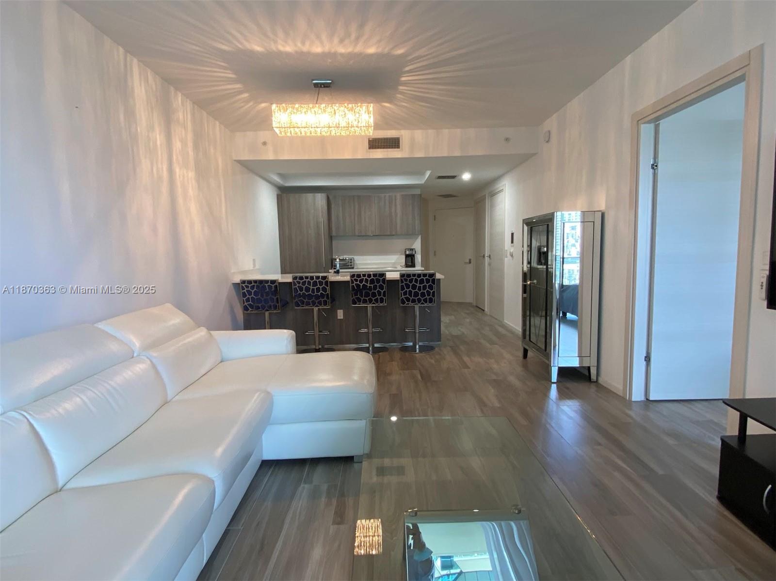 801 S Miami Ave #2008, Miami FL 33130