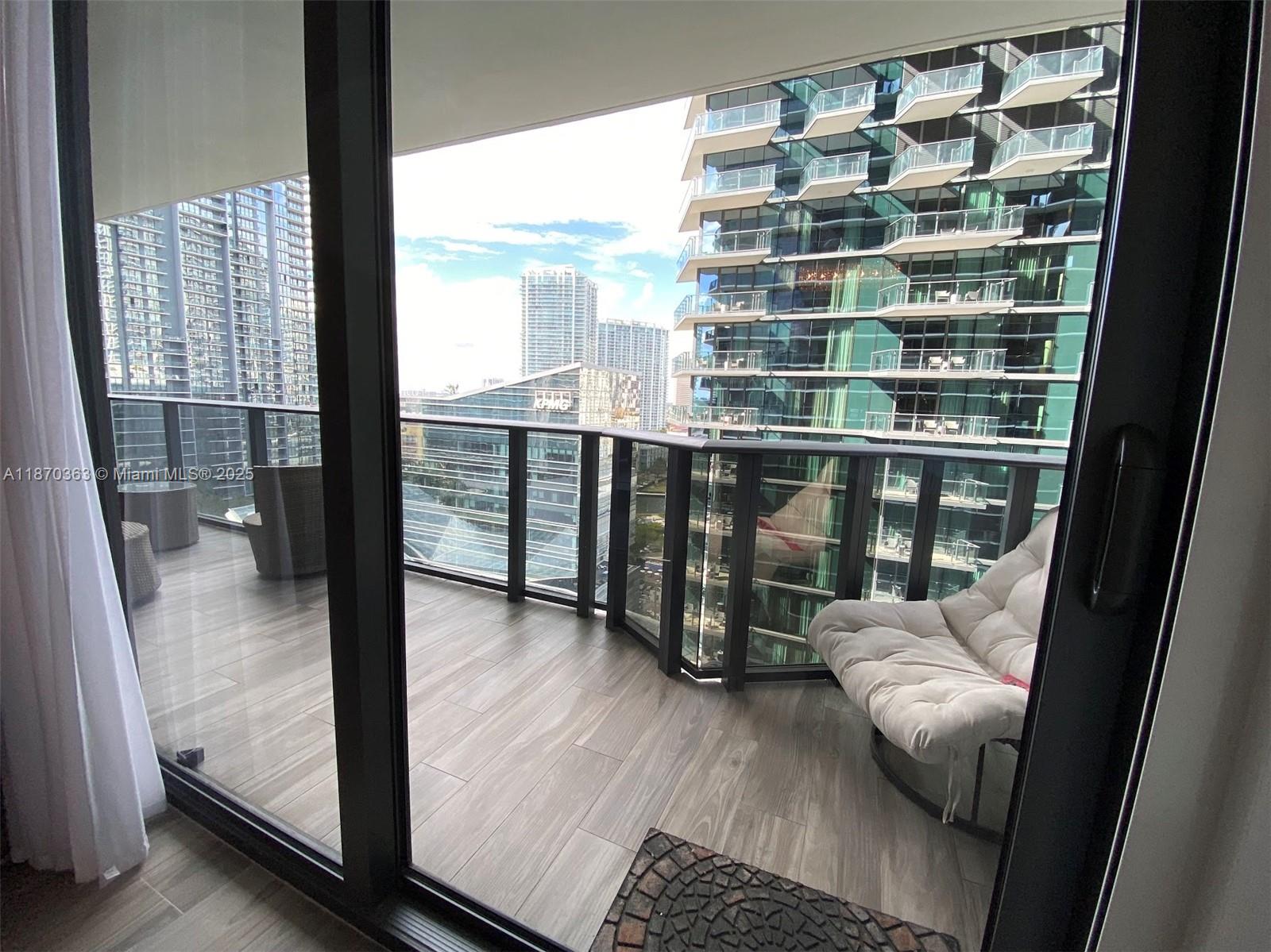 801 S Miami Ave #2008, Miami FL 33130