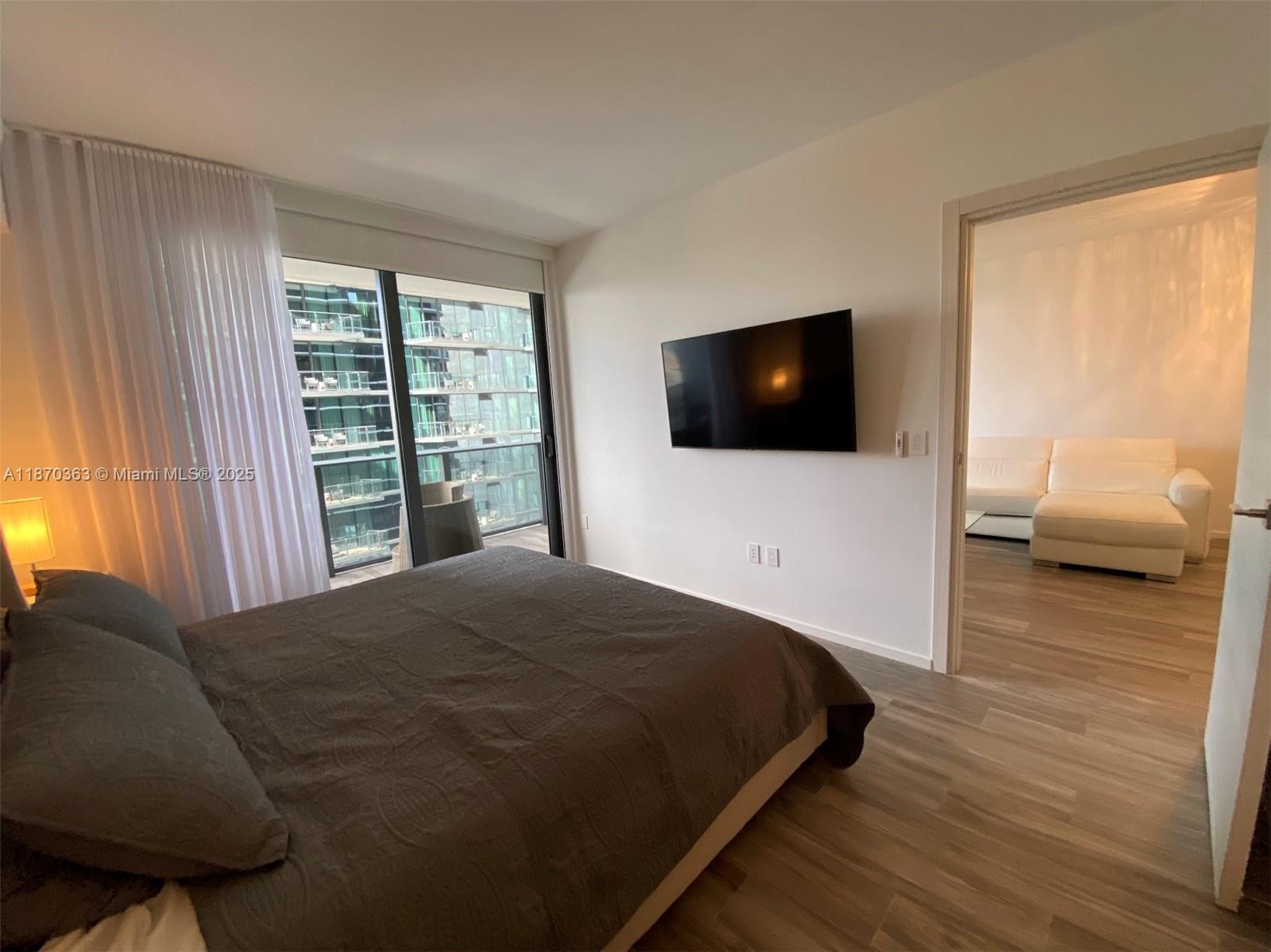 801 S Miami Ave #2008, Miami FL 33130