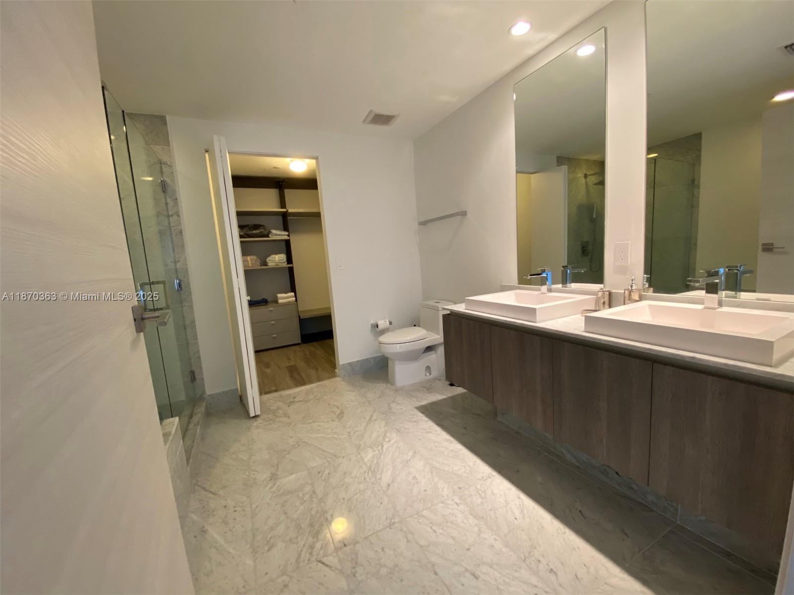 801 S Miami Ave #2008, Miami FL 33130