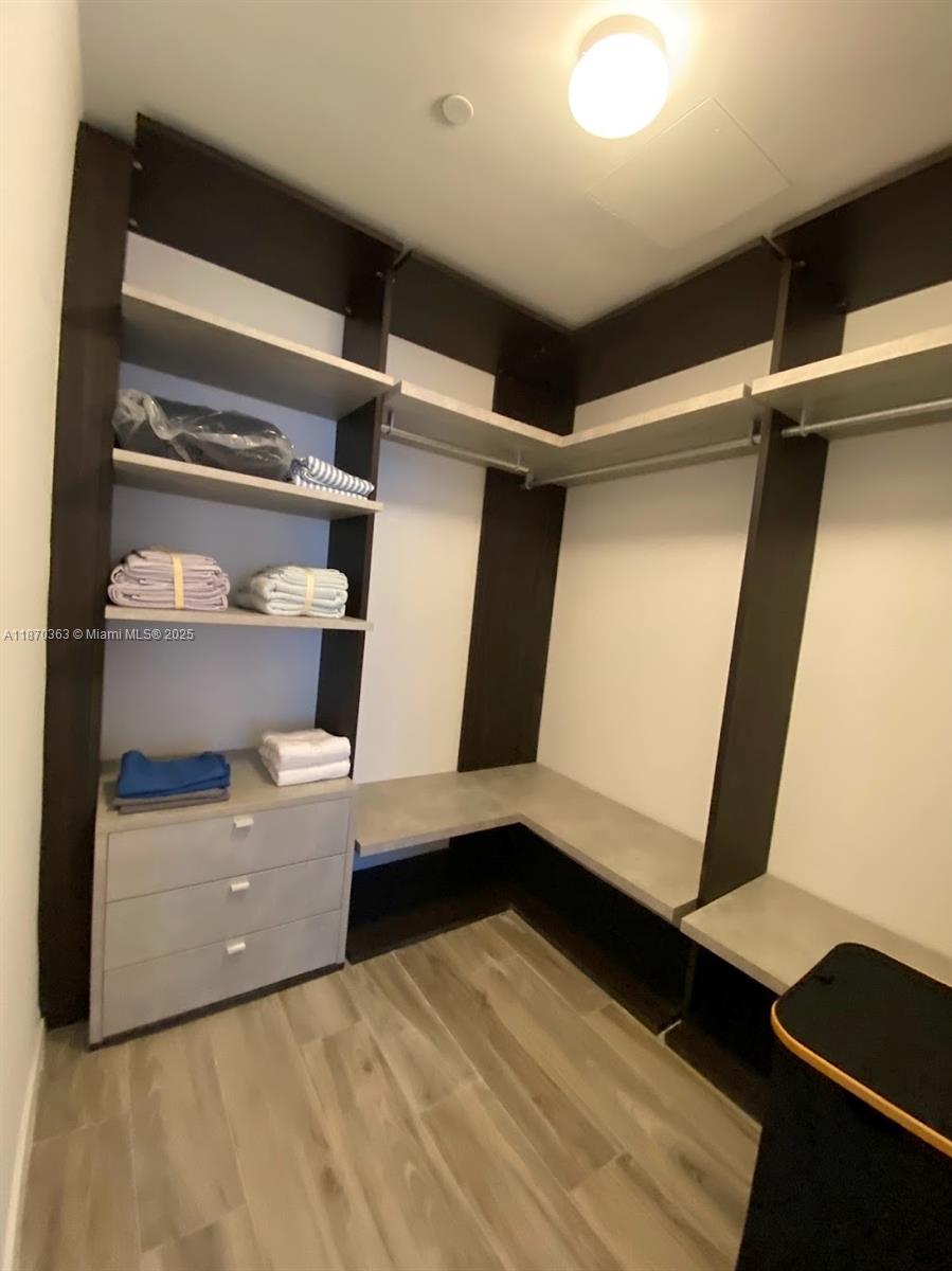 801 S Miami Ave #2008, Miami FL 33130
