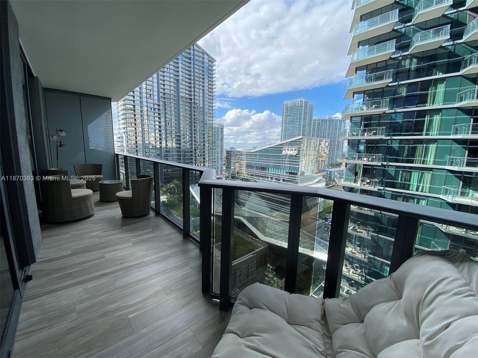 801 S Miami Ave #2008, Miami FL 33130