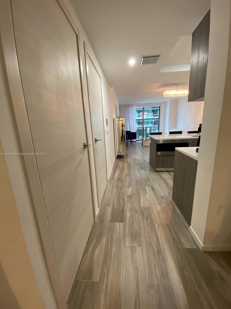 801 S Miami Ave #2008, Miami FL 33130